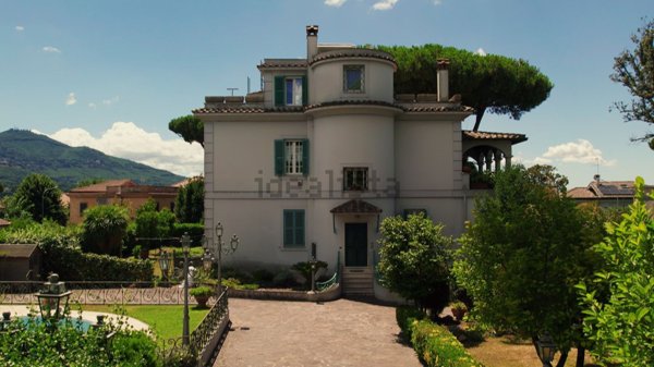 casa indipendente in vendita a Grottaferrata