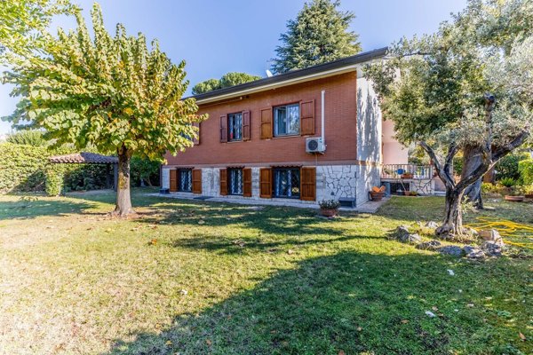 casa indipendente in vendita a Grottaferrata