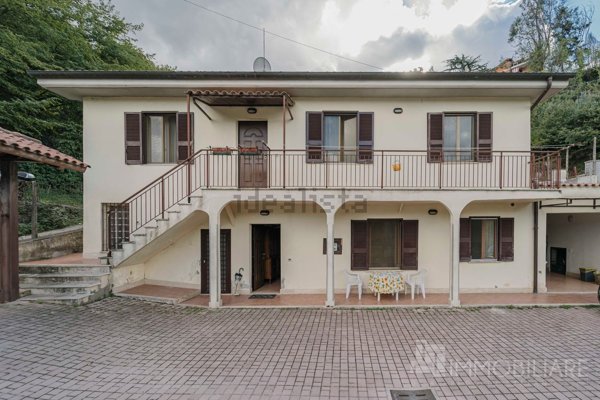 casa indipendente in vendita a Grottaferrata