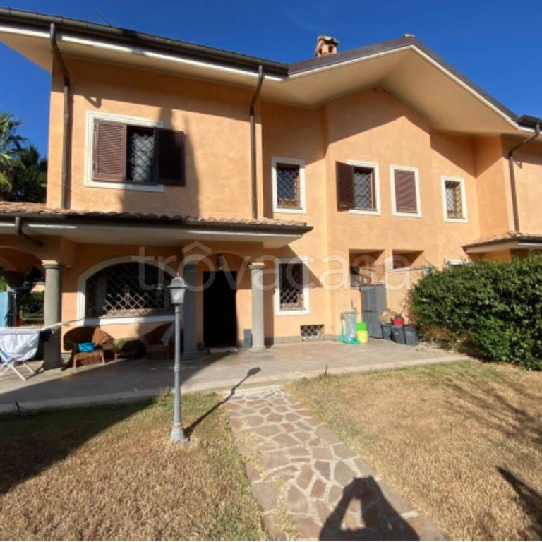 casa indipendente in vendita a Grottaferrata