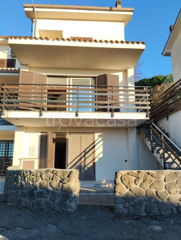 casa indipendente in vendita a Grottaferrata