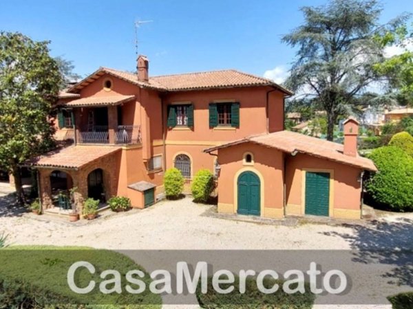 casa indipendente in vendita a Grottaferrata