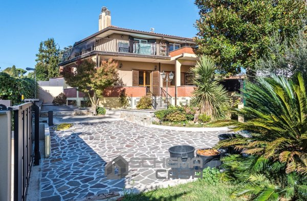 casa indipendente in vendita a Grottaferrata