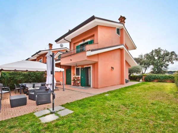 casa indipendente in vendita a Grottaferrata