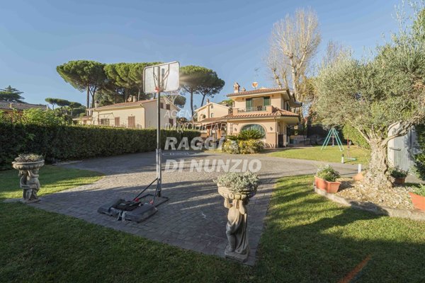 casa indipendente in vendita a Grottaferrata