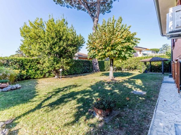 casa indipendente in vendita a Grottaferrata