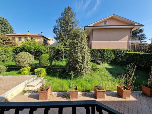 casa indipendente in vendita a Grottaferrata