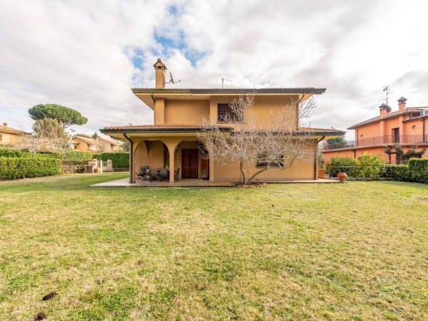 casa indipendente in vendita a Grottaferrata