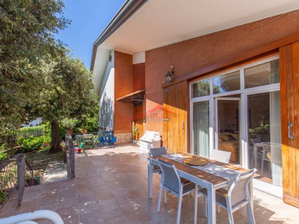 casa indipendente in vendita a Grottaferrata