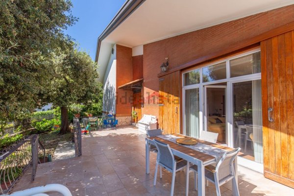 casa indipendente in vendita a Grottaferrata