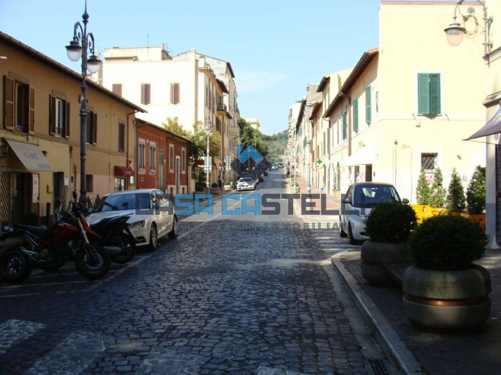 negozio in vendita a Grottaferrata