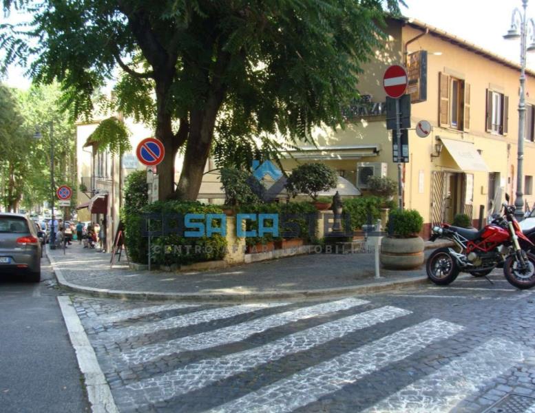 negozio in vendita a Grottaferrata