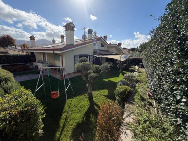 casa indipendente in vendita a Grottaferrata