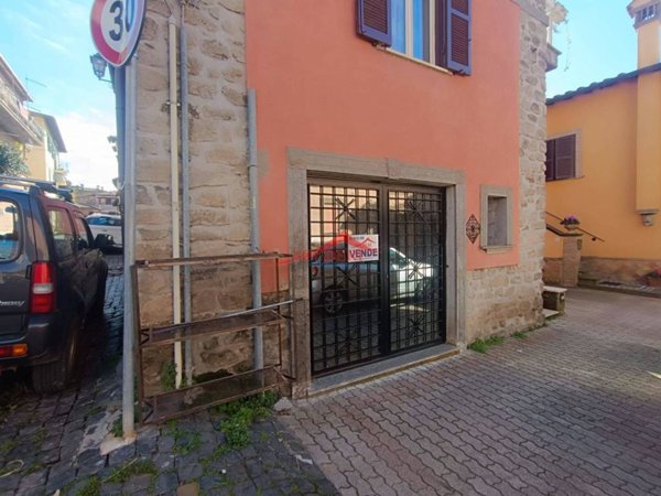 locale commerciale in vendita a Grottaferrata