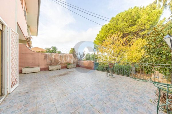 casa indipendente in vendita a Grottaferrata