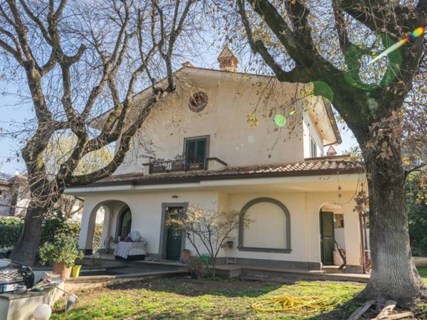 casa indipendente in vendita a Grottaferrata