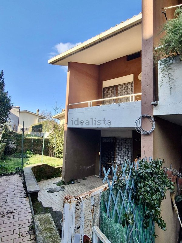 pentavano in vendita a Grottaferrata