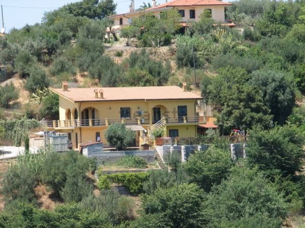 casa indipendente in vendita a Grottaferrata