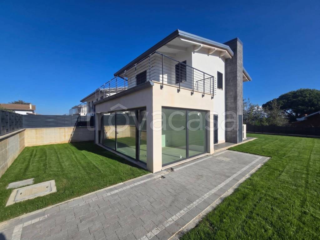 casa indipendente in vendita a Grottaferrata