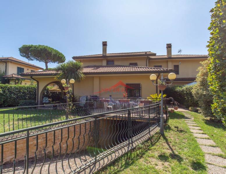 casa indipendente in vendita a Grottaferrata