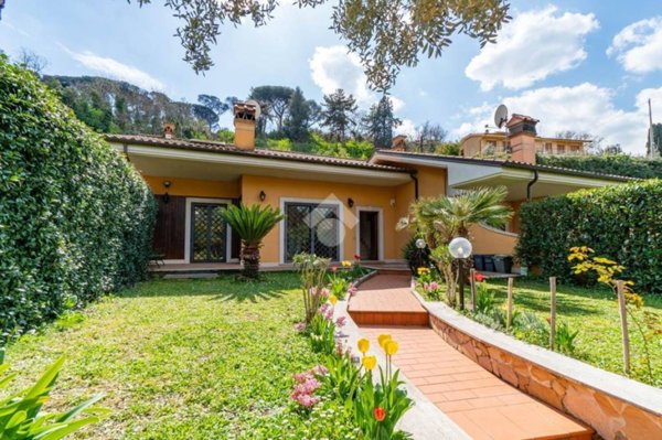 casa indipendente in vendita a Grottaferrata