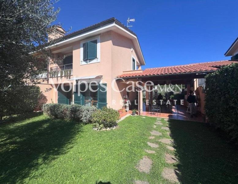 casa indipendente in vendita a Grottaferrata
