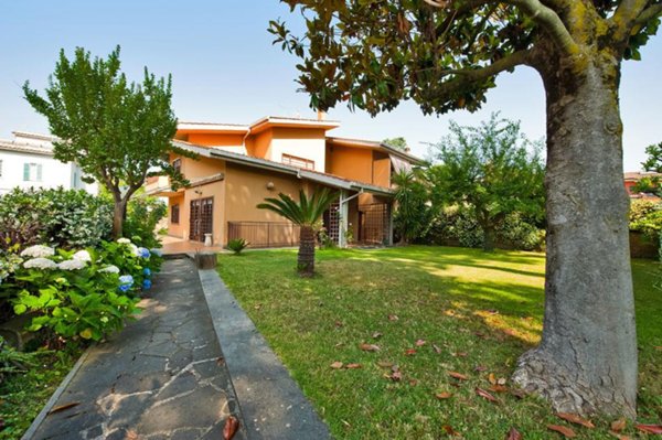 casa indipendente in vendita a Grottaferrata