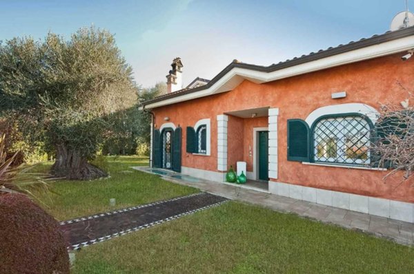 casa indipendente in vendita a Grottaferrata