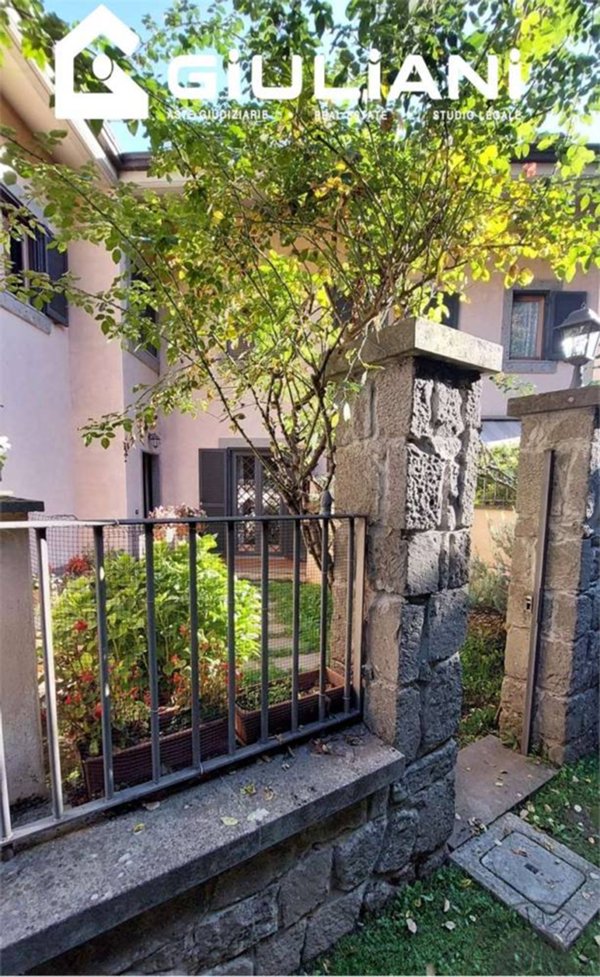 casa indipendente in vendita a Grottaferrata