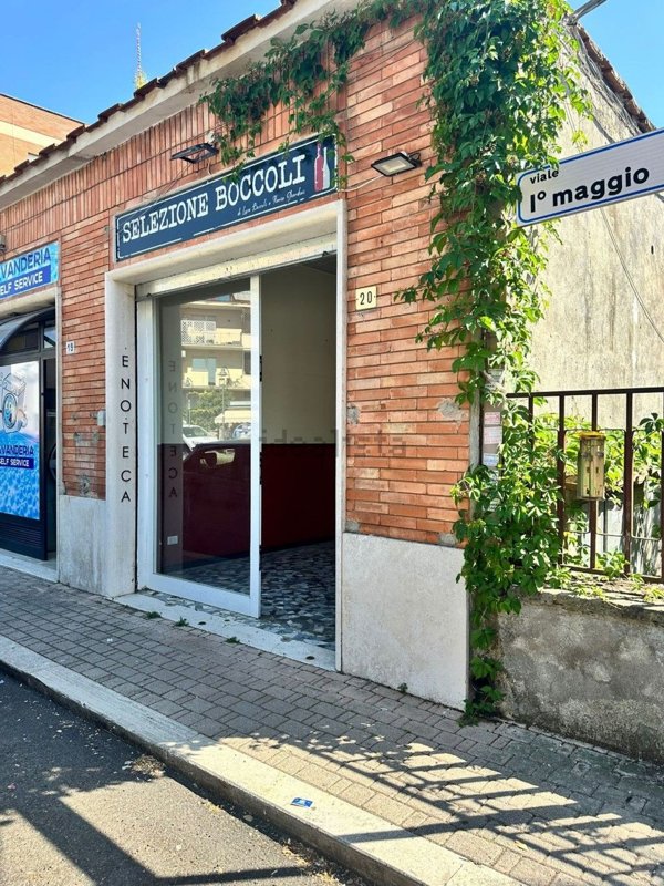locale commerciale in vendita a Grottaferrata