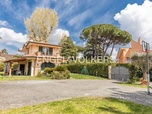 casa indipendente in vendita a Grottaferrata