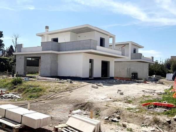 casa indipendente in vendita a Grottaferrata