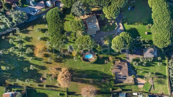 casa indipendente in vendita a Grottaferrata