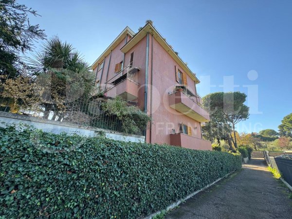 appartamento in vendita a Grottaferrata in zona Molara