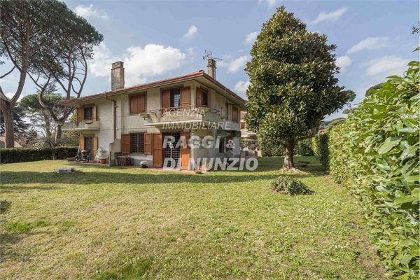 casa indipendente in vendita a Grottaferrata