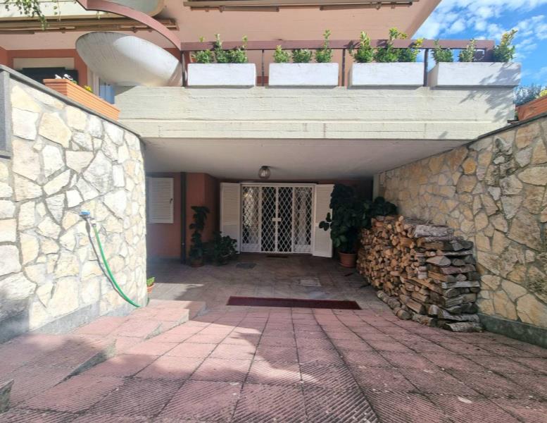 casa indipendente in vendita a Grottaferrata