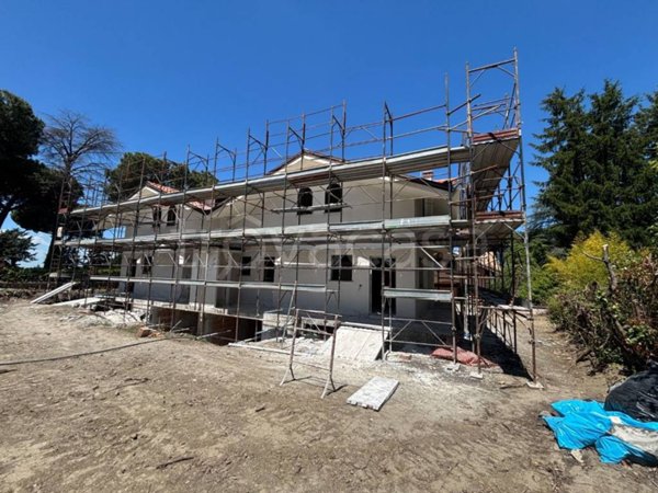 casa indipendente in vendita a Grottaferrata