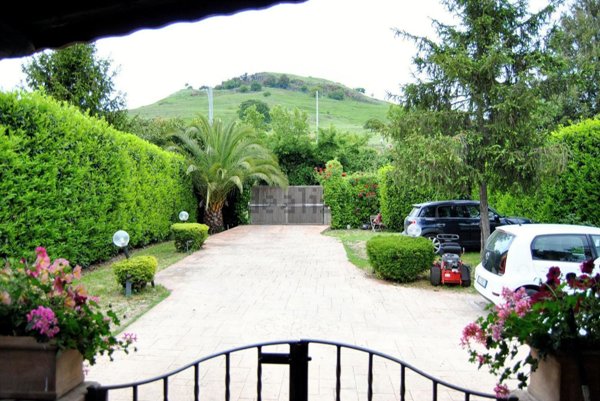 casa indipendente in vendita a Grottaferrata in zona Molara