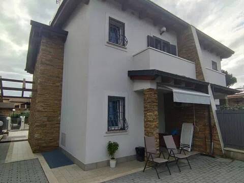 casa indipendente in vendita a Grottaferrata