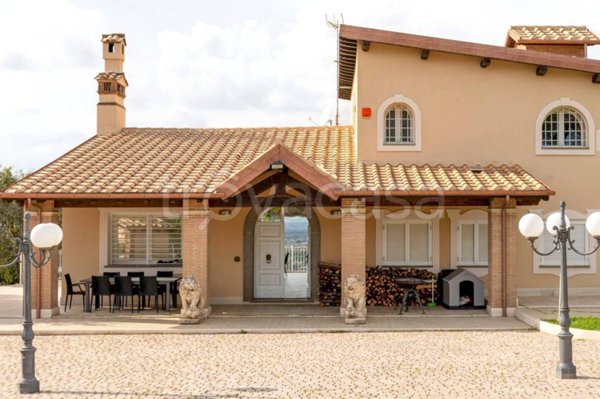 casa indipendente in vendita a Grottaferrata