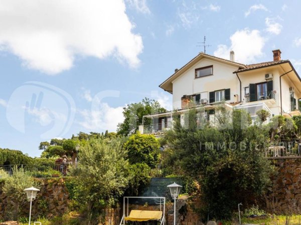 casa indipendente in vendita a Grottaferrata