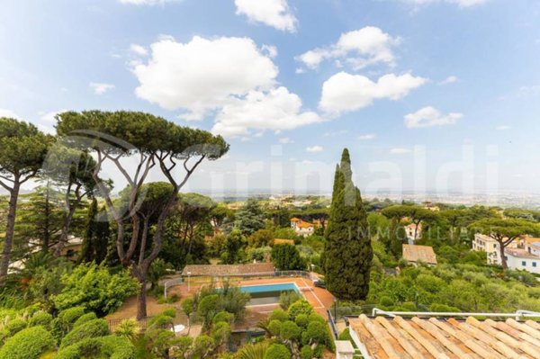 casa indipendente in vendita a Grottaferrata