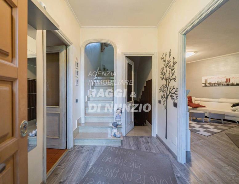 casa indipendente in vendita a Grottaferrata in zona Molara