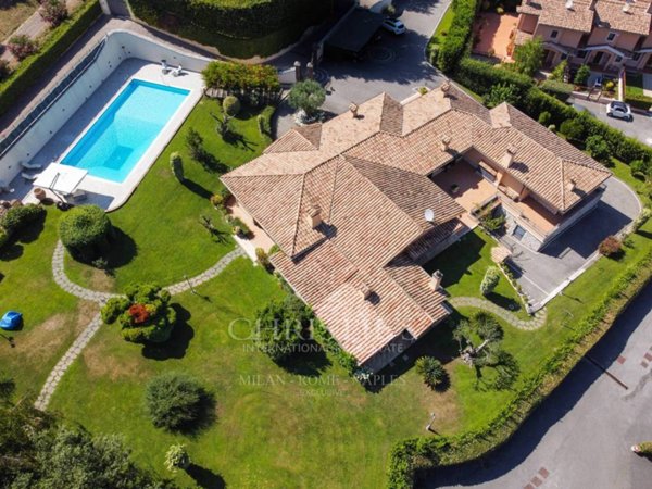casa indipendente in vendita a Grottaferrata