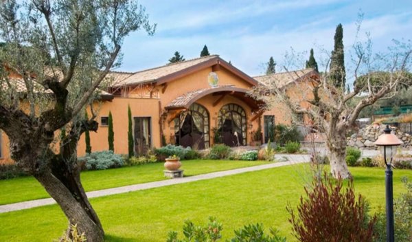 casa indipendente in vendita a Grottaferrata