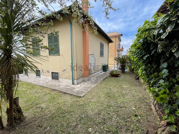 casa indipendente in vendita a Grottaferrata