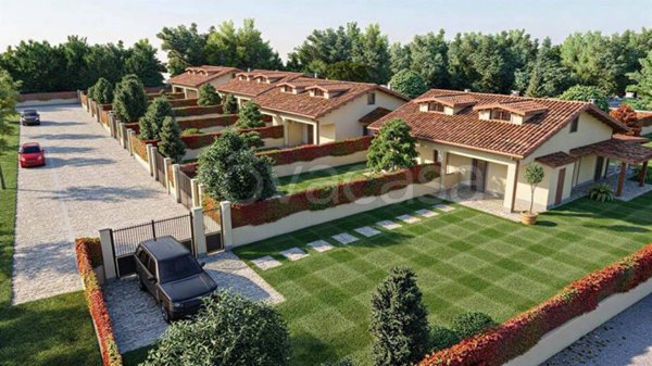 casa indipendente in vendita a Grottaferrata in zona Molara