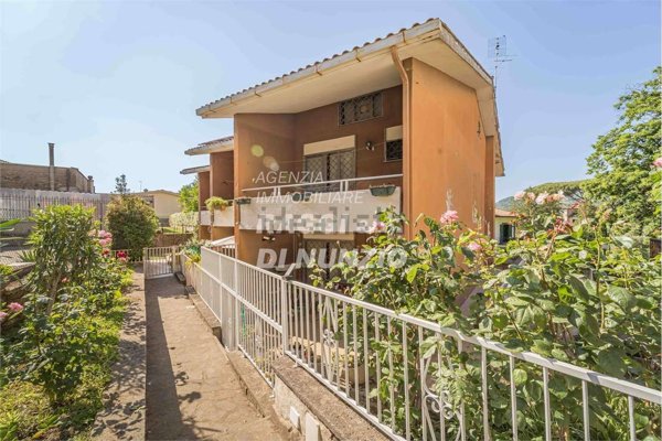 casa indipendente in vendita a Grottaferrata