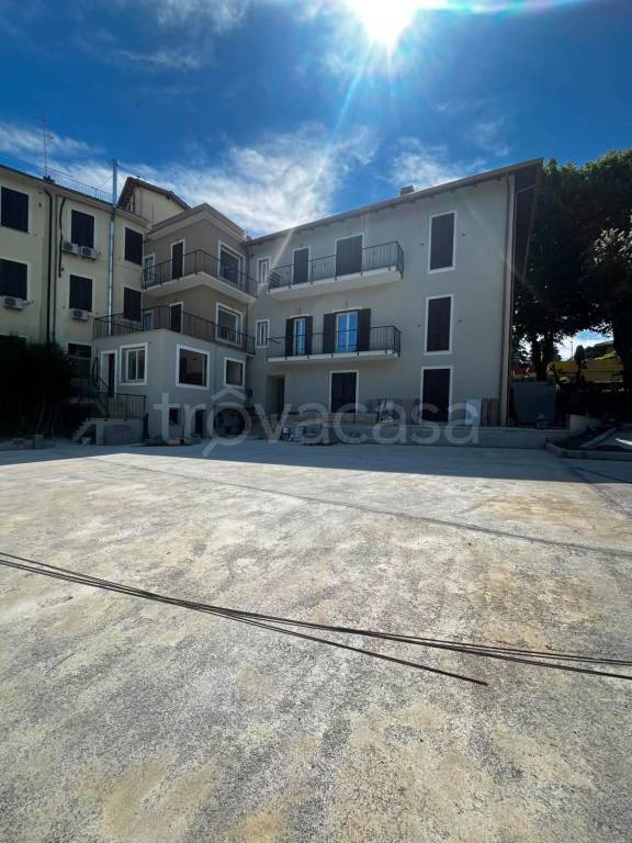 appartamento in vendita a Grottaferrata