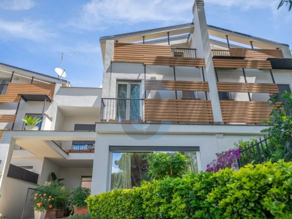 casa indipendente in vendita a Grottaferrata